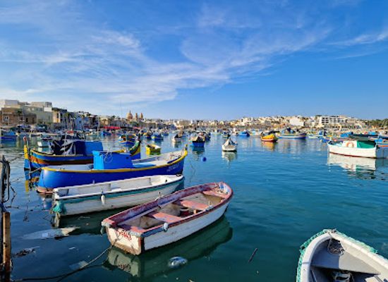 malta/marsaxlokk-fishing-village/landmark/fisherman