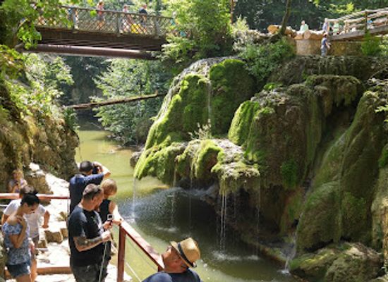 romania/muntenia/landmark/bigar-cascade-falls