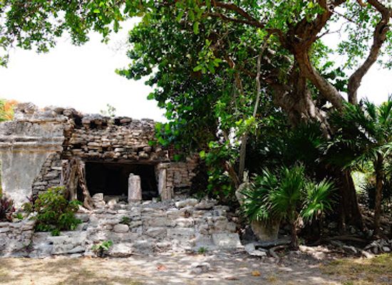 mexico/playa-del-carmen/playacar/landmark/playacar-mayan-ruinas