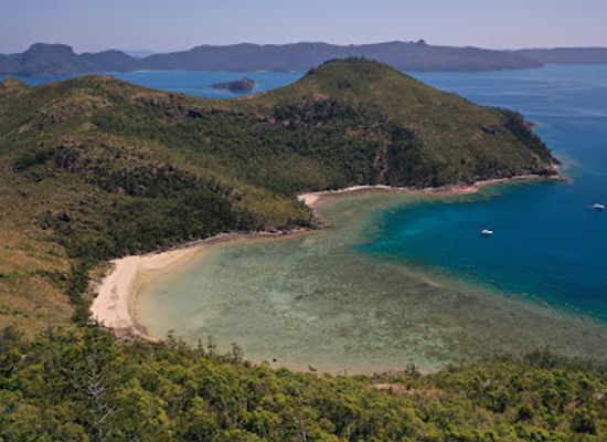 australia/whitsunday-islands/landmark/border-island