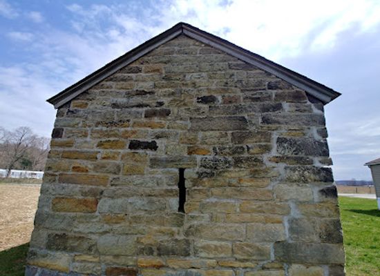 ohio/eastern-ohio/landmark/old-stone-fort