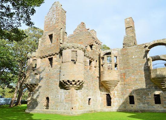 united-kingdom/orkney/attraction/bishop-s-and-earl-s-palaces-2