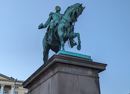 norway/oslo/landmark/slottsparken