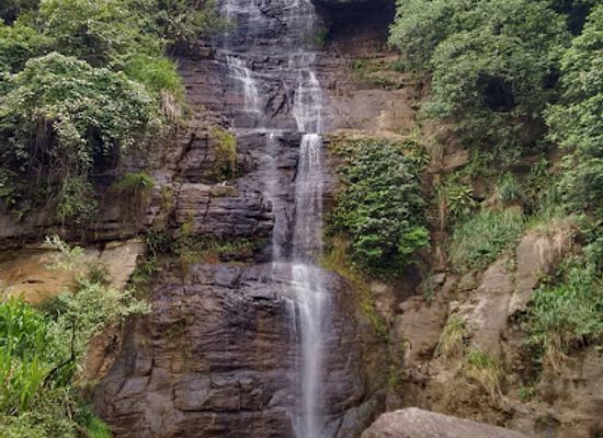 sri-lanka/ratnapura/landmark/dehena-waterfall