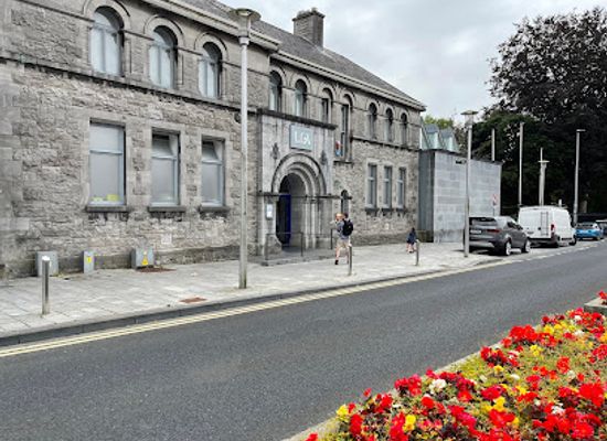 ireland/limerick/landmark/limerick-city-gallery-of-art