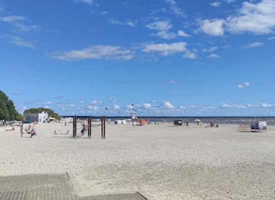 estonia/parnu-beach/landmark/walk-at-the-beach