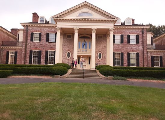 illinois/chicagoland/landmark/cantigny