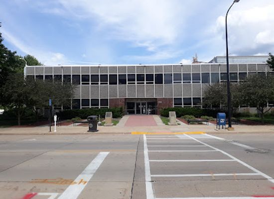 iowa/waterloo/landmark/waterloo-city-hall