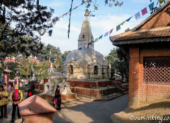 nepal/kathmandu/swayambhunath/landmark/bajradhatu-chaitya