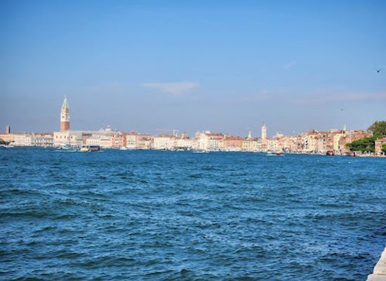 italy/venice/castello/landmark/giardini-della-biennale