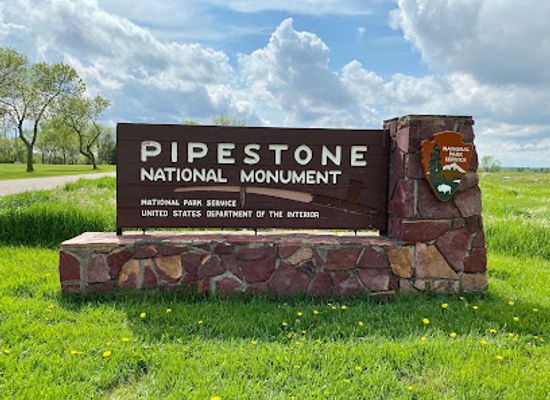 south-dakota/great-plains/landmark/pipestone-national-monument