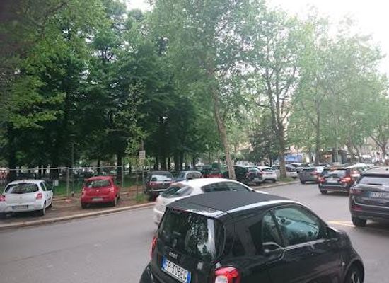 italy/brianza/landmark/piazzale-susa