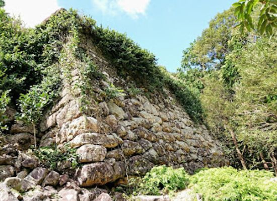 japan/tsushima/landmark/kaneda-fortress-ruins