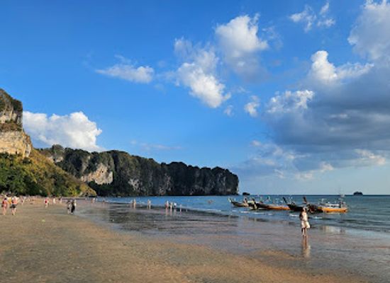 thailand/krabi/ao-nang/landmark/ao-nang-beach