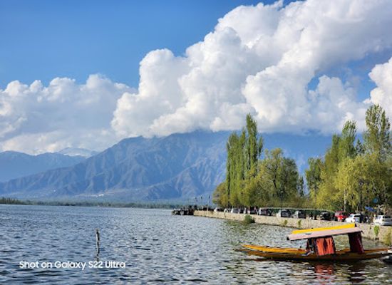india/kashmir-great-lakes/landmark/dal-lake