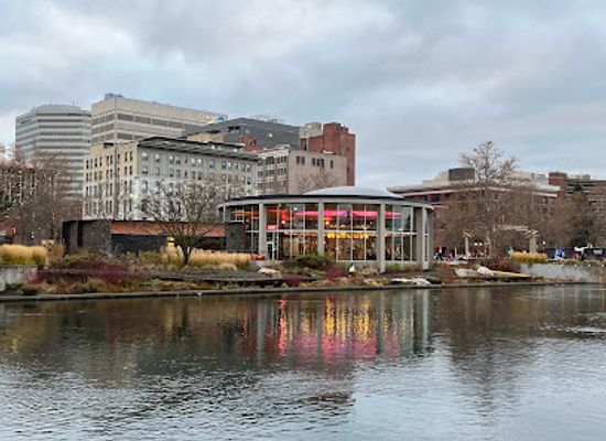 washington/spokane/downtown-spokane/landmark/looff-carrousel-and-gift-shop