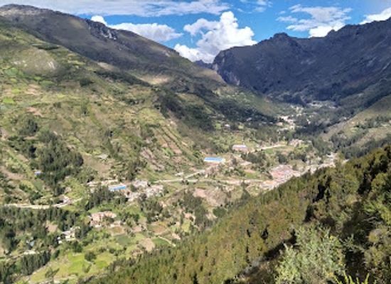 peru/andean-highlands/landmark/anua-mirador-de-los-pueblos