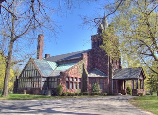 wisconsin/milwaukee/landmark/forest-home-cemetery