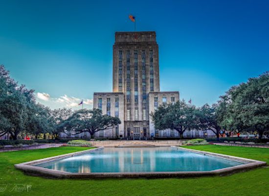 texas/houston/landmark/hermann-square