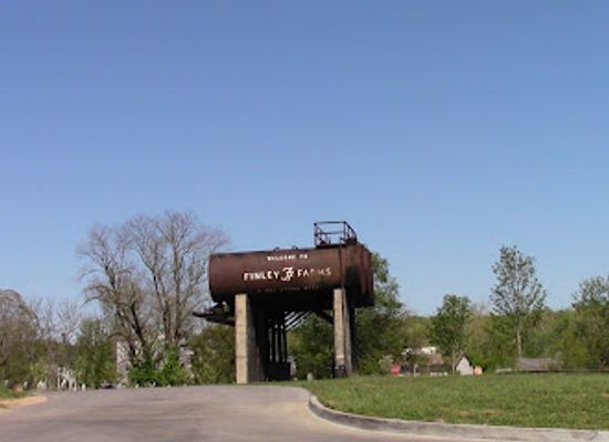 illinois/illinois-ozarks/landmark/finley-farms