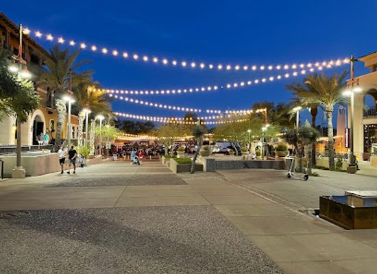 arizona/scottsdale/scottsdale-waterfront/landmark/arizona-canal-south-bridge