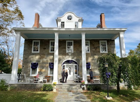 rhode-island/blackstone-valley/landmark/hearthside-house-museum