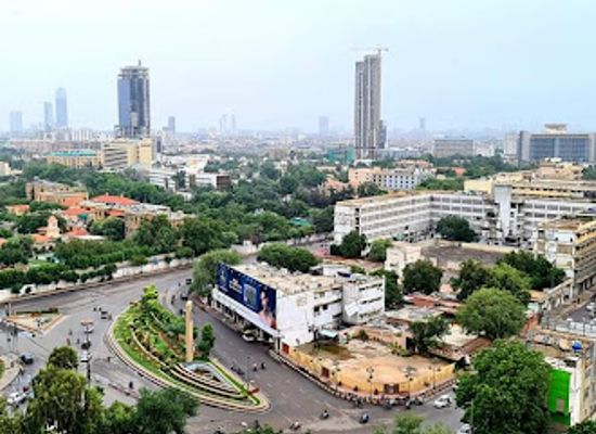 pakistan/karachi/landmark/quartz-clock