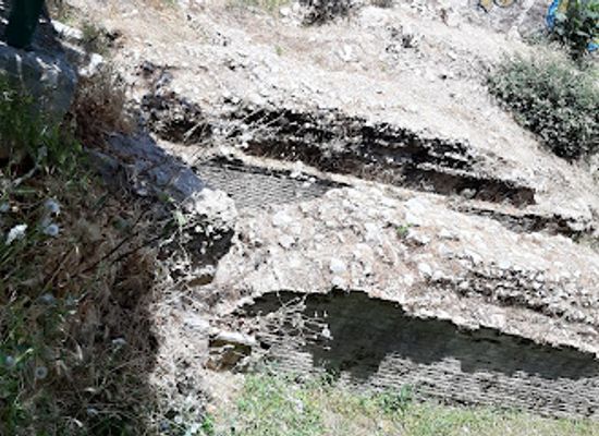 greece/patras/landmark/roman-amphitheatre-remains