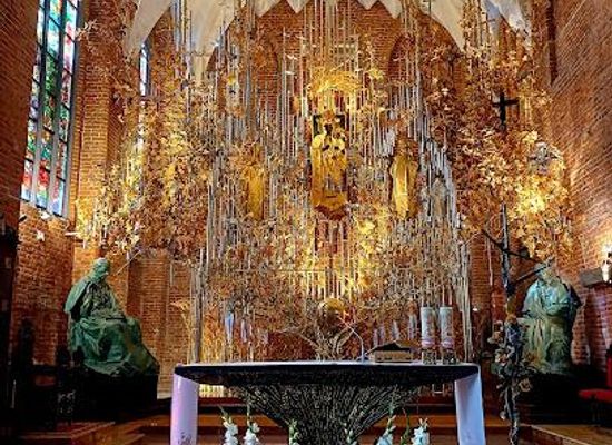 poland/zulawy/landmark/basilica-of-st-bridget