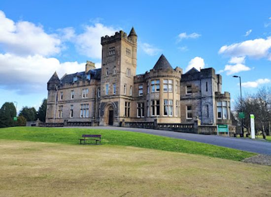 united-kingdom/stirling/attraction/airthrey-castle