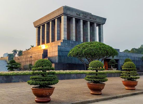 vietnam/hanoi/dong-da-district/landmark/ho-chi-minh-s-mausoleum
