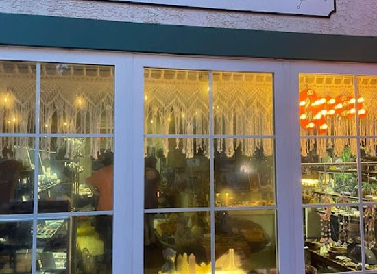 alabama/daphne/landmark/the-crystal-shoppe-on-main