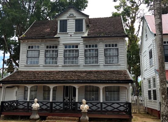 suriname/paramaribo/landmark/surinaams-museum