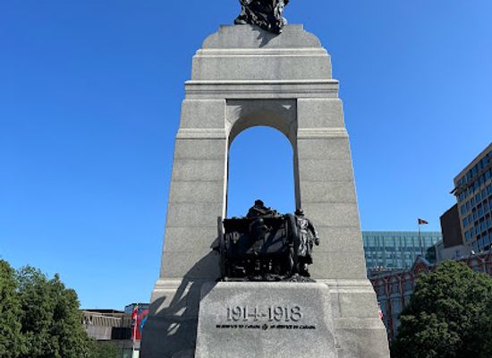 canada/laurentides/landmark/the-national-war-memorial