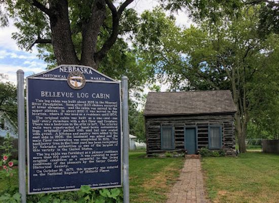 nebraska/missouri-river-valley/landmark/the-bellevue-log-cabin