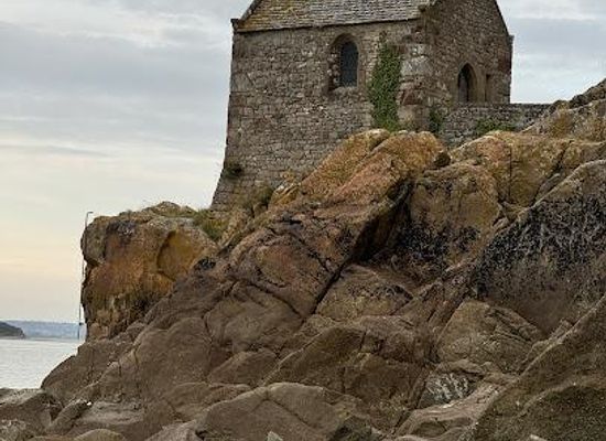 france/brittany/landmark/chapelle-du-saint-aubert