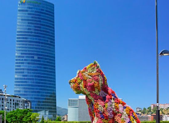 spain/bilbao/landmark/la-gavilla-bilbao