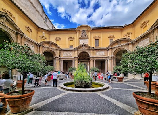 vatican-city/vatican-gardens/landmark/pio-clementine-museum