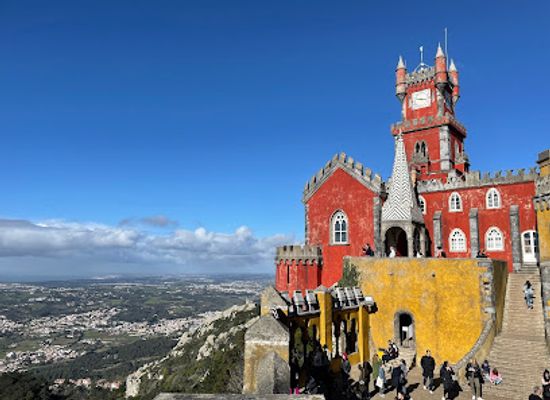 portugal/sintra-cascais-natural-park/landmark/gardens-of-parque-da-pena