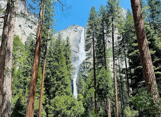 california/yosemite-village/landmark/upper-yosemite-falls-trail