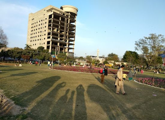 pakistan/faisalabad/landmark/d-ground-park