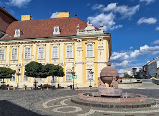 hungary/szekesfehervar/landmark/hetedhet-jatekmuzeum