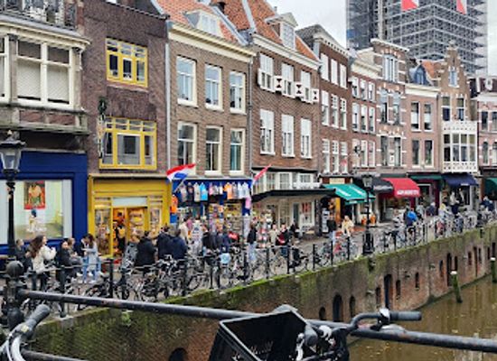 netherlands/utrecht/landmark/het-lucillebankje