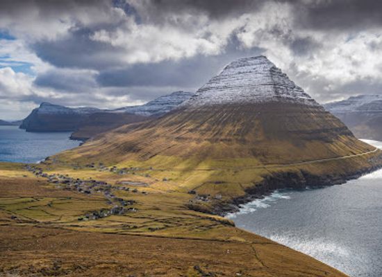 faroe-islands/miovagur/landmark/malinsfjall