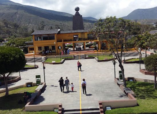ecuador/los-rios-region/landmark/middle-of-the-world-city