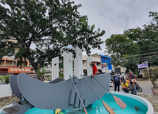 philippines/cagayan-de-oro/landmark/majestic-boat-of-cagayan-de-oro