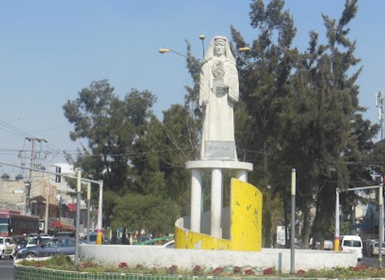 mexico/mexico-city/landmark/monumento-a-sor-juana-ines-de-la-cruz