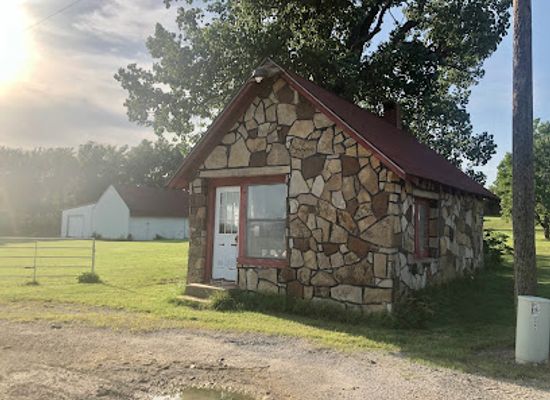oklahoma/central-oklahoma/landmark/mcdougal-filling-station