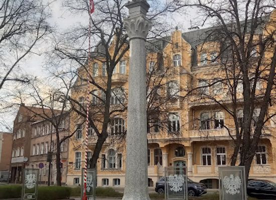 poland/olsztyn/landmark/kolumna-orla-bialego-w-olsztynie