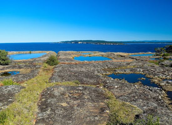 australia/jervis-bay/landmark/point-perpendicular-lighthouse